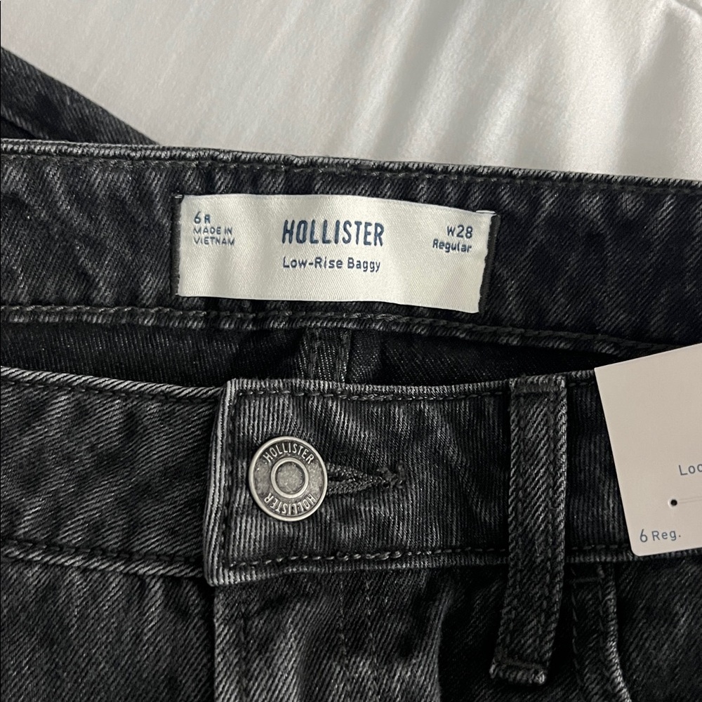 Hollister Low Rise Baggy Jeans - Picture 4 of 4